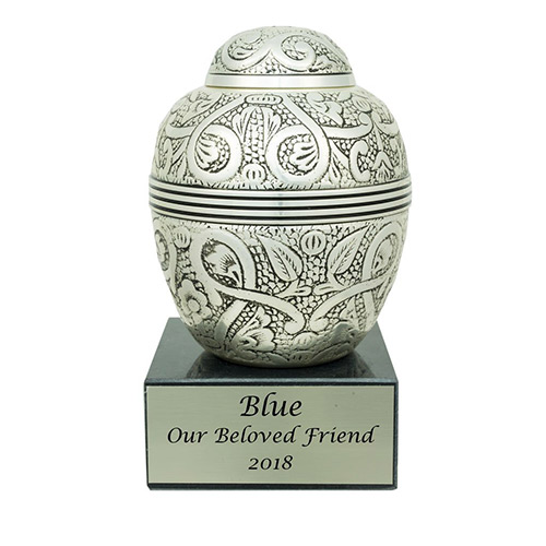 silver-embossed-pet-urns---small-engraved_7f333933-f9bf-4618-90f6-164a3bc80fb3